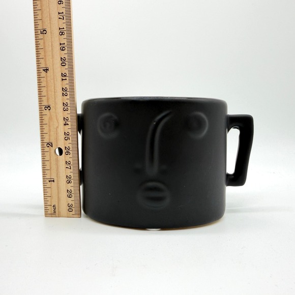 Apothecary Guild Nala Fig Vetiver Candle Matte Black Ceramic Face Jar 10oz Zodax - Picture 3 of 7